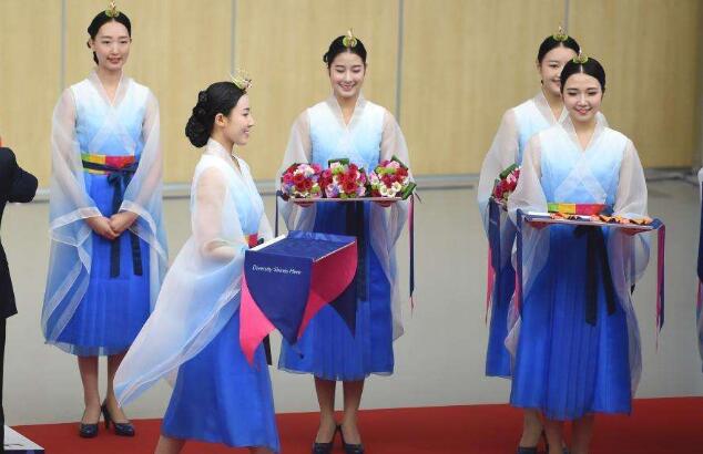 職業裝禮儀服特點