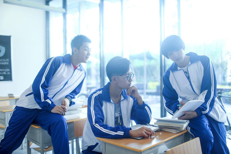 中學生校服設計